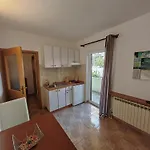 Cvjet Apartment *